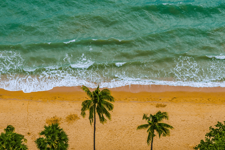 beach places to visit in December